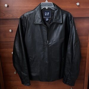 GAP Men's Vintage 90’s Black Genuine Leather Jacket, M, Barely Worn! EUC 🖤